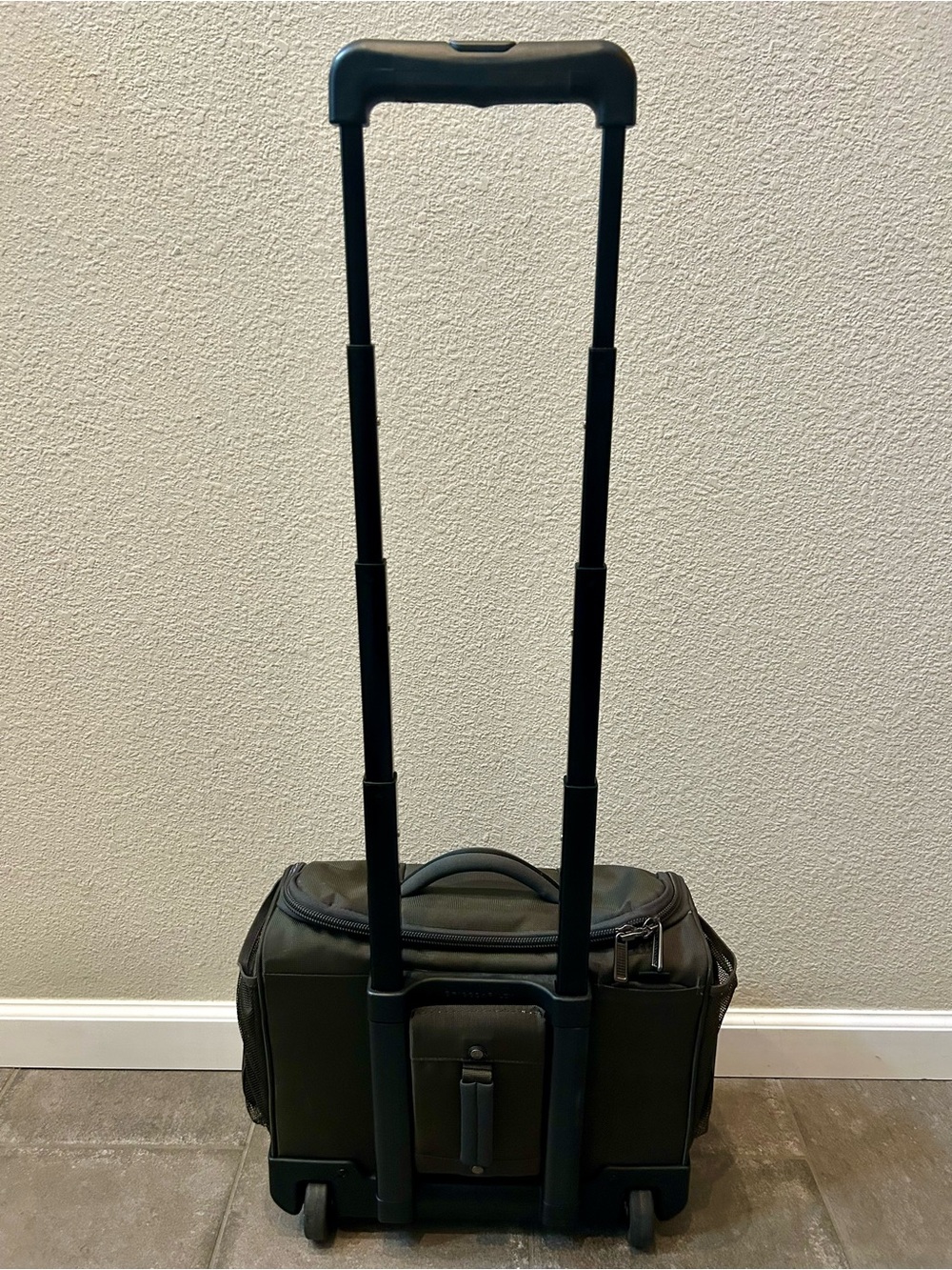 Briggs & Riley Olive Green Rolling Carry-On - Picture 13 of 13